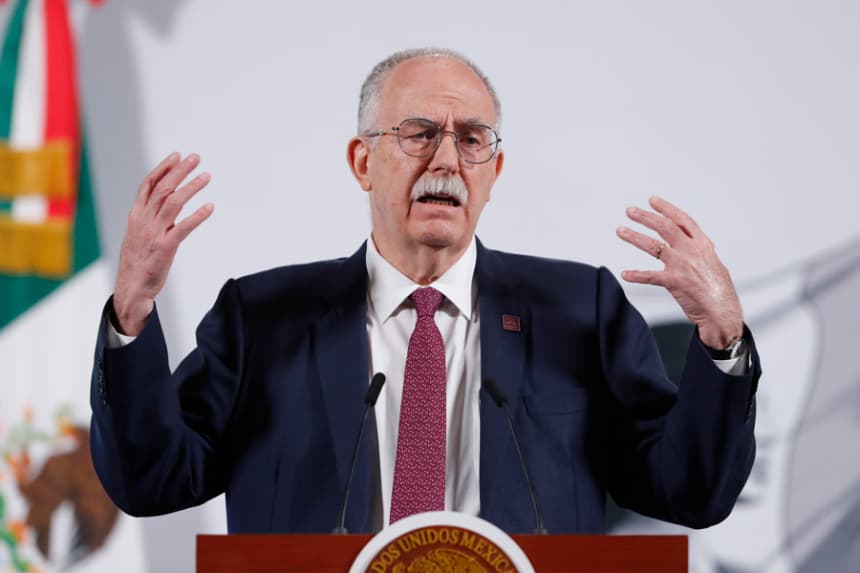 Mueren tres personas en accidente de avioneta que combatía al gusano barrenador en México