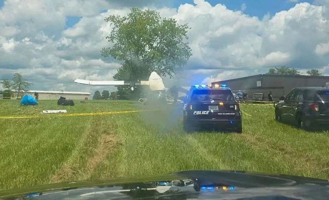 Un avión con hasta 20 personas a bordo se estrelló el domingo en el condado de Coffee, Tennessee, informaron las autoridades. (Patrulla de Carreteras de Tennessee)
