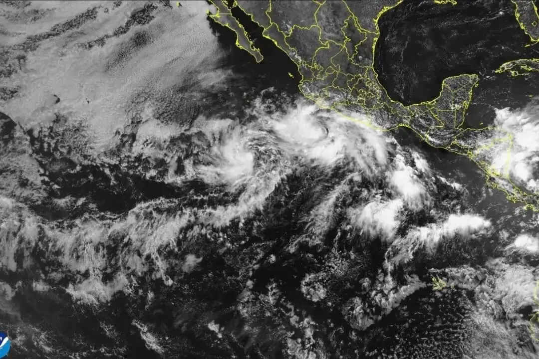 La tormenta tropical Bárbara se intensifica frente a la costa del Pacífico de México