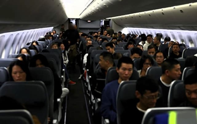 ICE devuelve a China a 122 inmigrantes ilegales