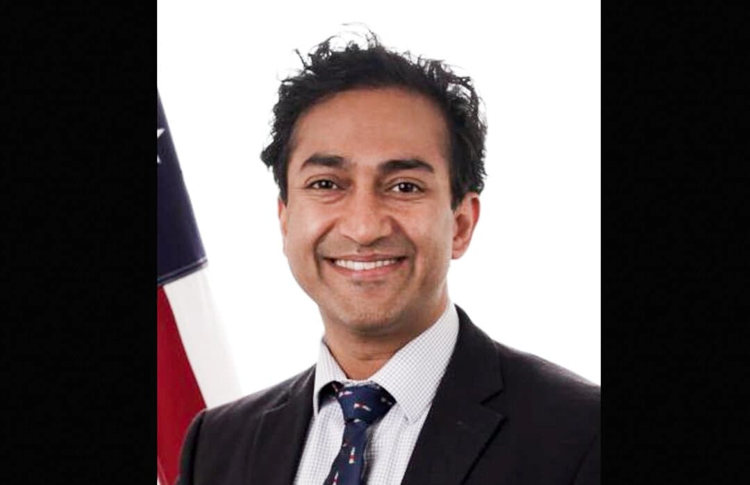 El Dr. Vinay Prasad, director del Centro de Evaluación e Investigación Biológica de la Administración de Alimentos y Medicamentos, en una fotografía sin fecha. (FDA a través de The Epoch Times).