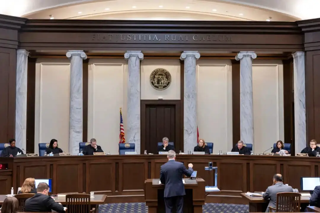 La Corte Suprema de Georgia celebra una audiencia oral en Atlanta el 24 de septiembre de 2024. (Arvin Temkar/Atlanta Journal-Constitution vía AP)
