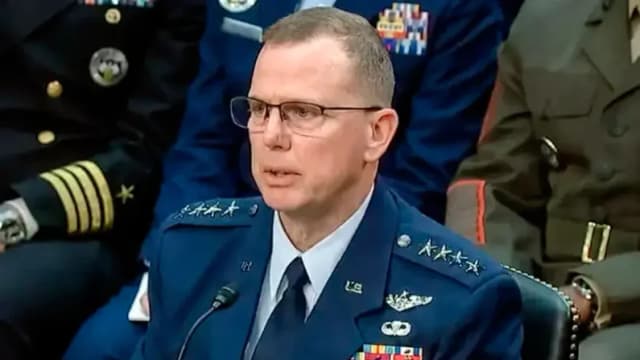 Avanza cooperación marítima entre EE. UU. y México con visita del general del Comando Norte a CDMX