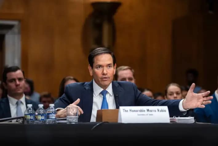 El secretario de Estado Marco Rubio testifica ante el Comité de Relaciones Exteriores del Senado en el Capitolio, el 20 de mayo de 2025. (Madalina Vasiliu/The Epoch Times)