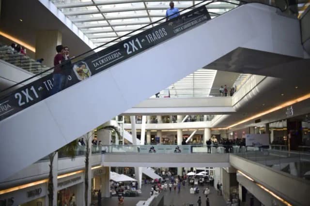 Vista de un centro comercial en la Ciudad de México (México) el 19 de marzo de 2018. (Pedro Pardo/AFP vía Getty Images)
