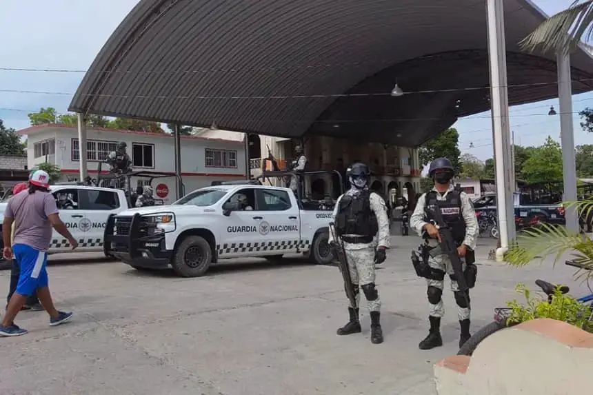 Imagen de archivo de personal de la Guardia Nacional que hacen presencia en el sureño estado mexicano de Oaxaca. EFE/Diana Manzo

