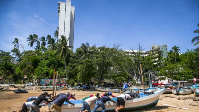 México se prepara ante el embate del huracán Erick