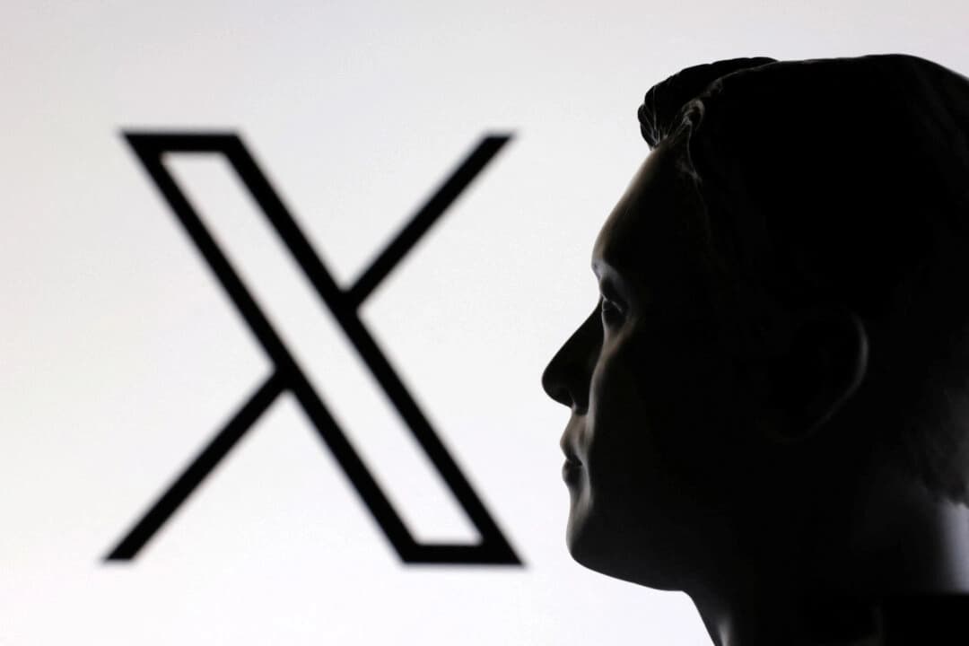 Una maqueta en 3D de Elon Musk y el logotipo de X, en esta ilustración tomada el 23 de enero de 2025. (Reuters/Dado Ruvic/Ilustración)