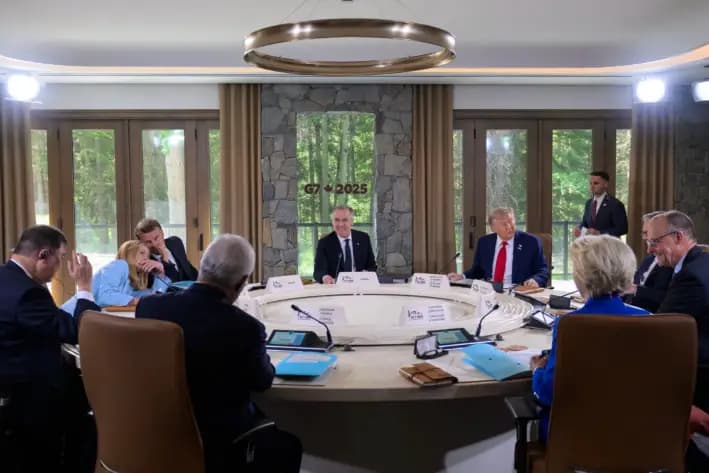 Los líderes del G7 se reúnen en Kananaskis, Alta., el 16 de junio de 2025. (Folleto del gobierno canadiense)