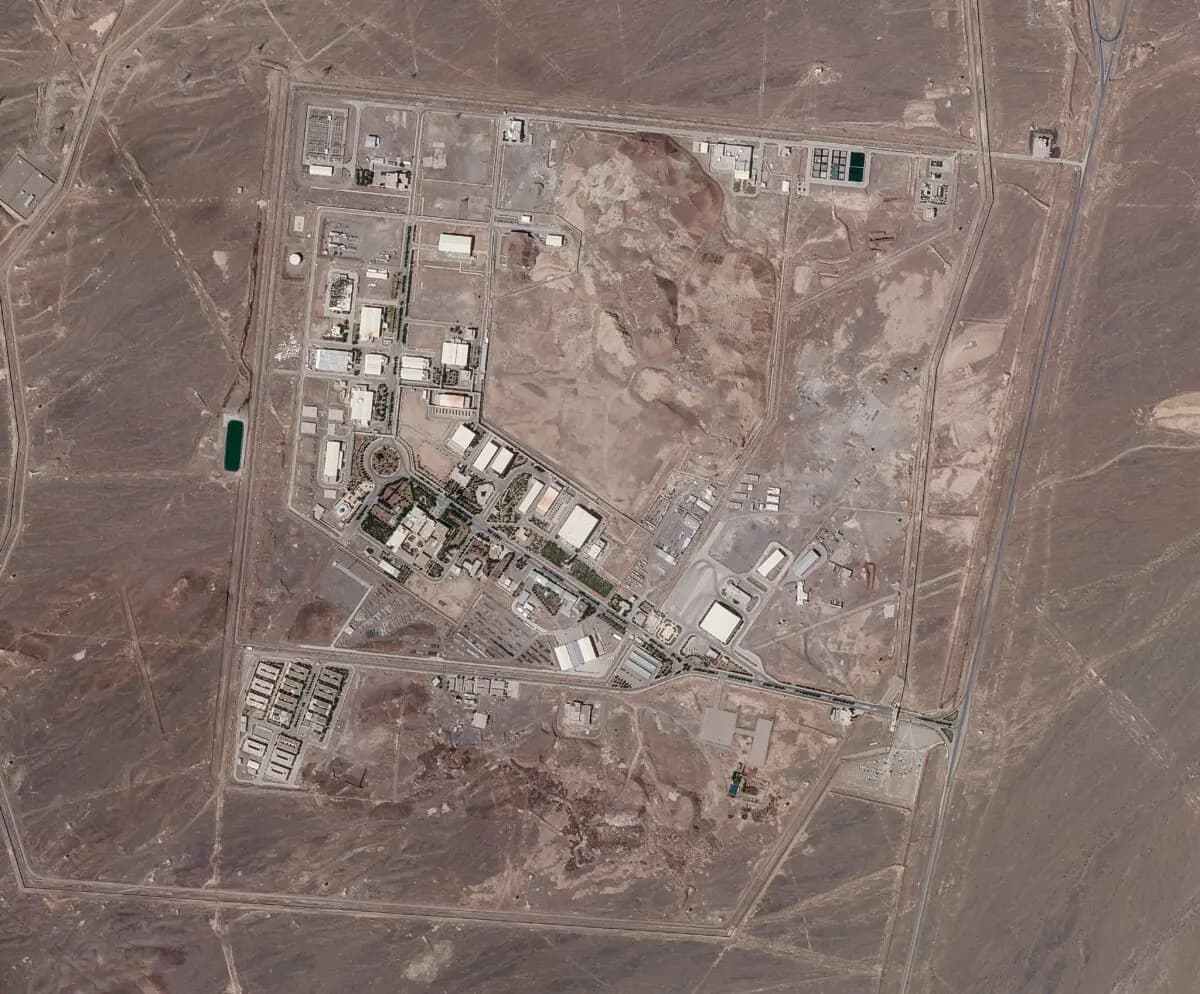 Una foto satelital de Planet Labs Inc. muestra la instalación nuclear iraní de Natanz el 14 de abril de 2021. (Planet Labs vía AP)