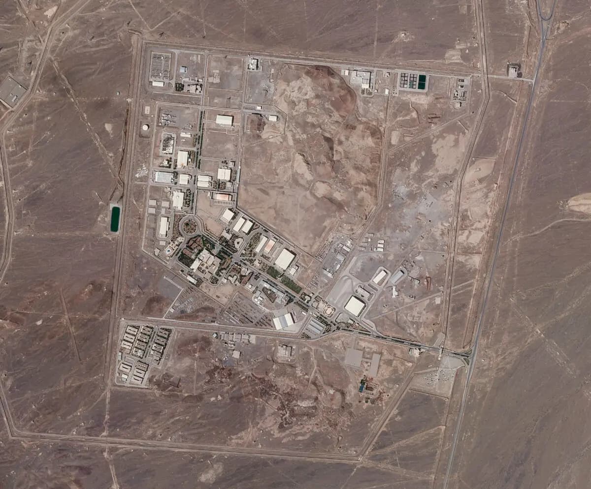 Una foto satelital de Planet Labs Inc. muestra la instalación nuclear iraní de Natanz el 14 de abril de 2021. (Planet Labs vía AP)
