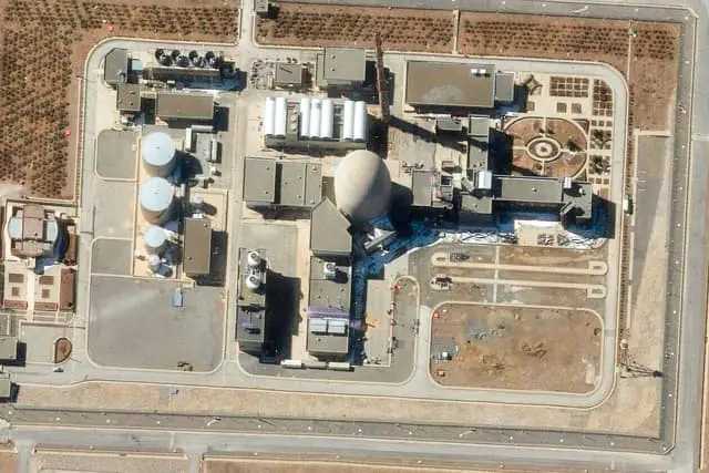 Esta imagen satelital proporcionada por Maxar Technologies muestra el reactor de agua pesada de Arak en Irán, el 15 de febrero de 2025. (Maxar Technologies vía AP)
