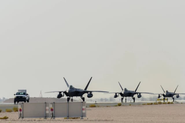 Que debe saber del ataque de Irán contra instalaciones estadounidenses en Catar y la base de Al Udeid