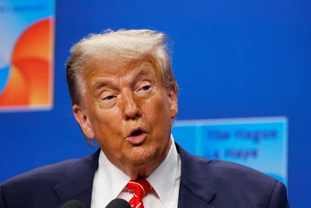 El presidente de EE. UU., Donald Trump, habla durante una rueda de prensa tras la Cumbre de la OTAN de 2025, celebrada el 25 de junio de 2025 en La Haya, Países Bajos. (Omar Havana/Getty Images)