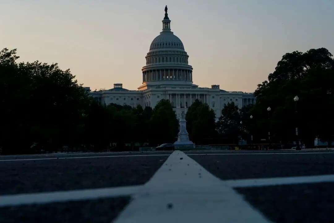 El edificio del Capitolio de los Estados Unidos tras el amanecer, en Capitol Hill, Washington, el 29 de junio de 2025. (Elizabeth Frantz/Reuters)
