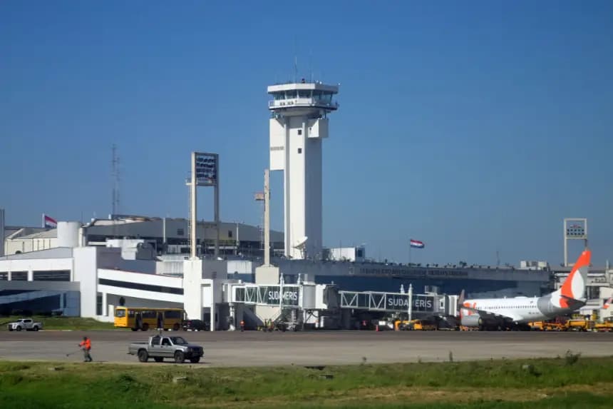 Vista del aeropuerto internacional Silvio Pettirossi en Luque, Paraguay, tomada el 12 de junio de 2024. (Juan Mabromata/AFP vía Getty Images)