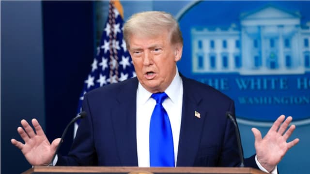 Trump afirma que Estados Unidos "se lleva bien con China"