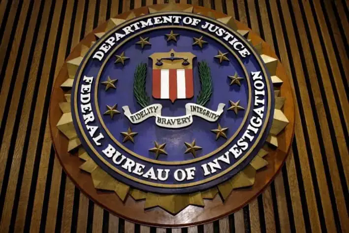 El sello del FBI en la Sala de la Bandera en la sede del FBI, en Washington, el 9 de marzo de 2007. (Chip Somodevilla/Getty Images)