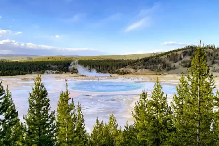 El Gran Manantial Prismático en el Parque Nacional de Yellowstone, el 27 de junio de 2024. (Melina Chan/The Epoch Times)