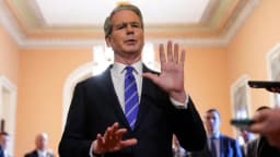 EE. UU. impone nuevas sanciones contra el comercio petrolero de Irán y Hezbolá