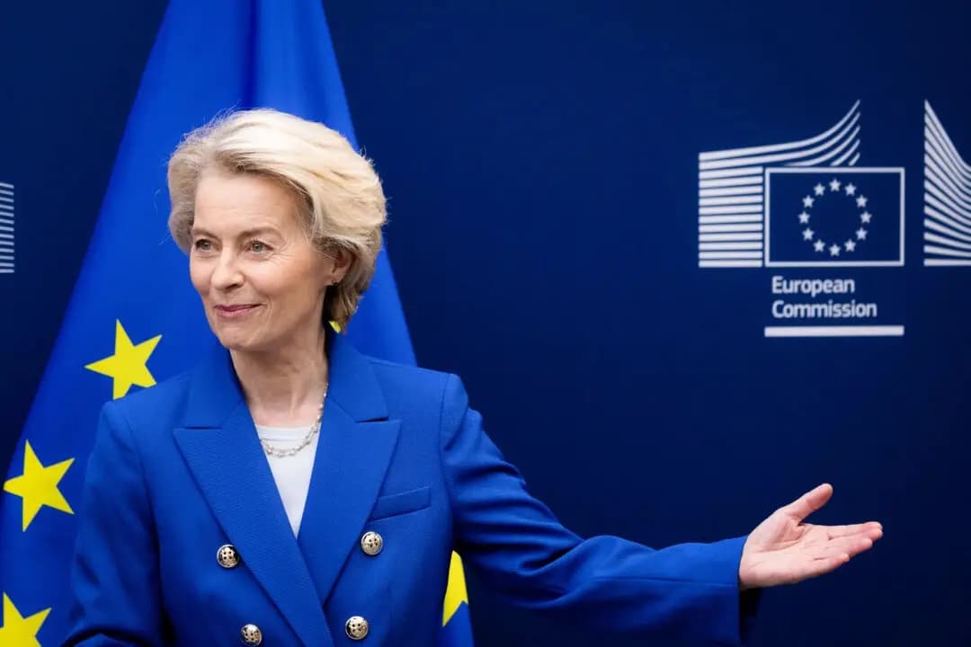La presidenta de la Comisión Europea, Ursula von der Leyen, en Bruselas, Bélgica, el 9 de abril de 2025. (Omar Havana/AP Photo)