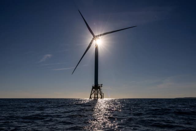 Disminución de energía eléctrica podría aumentar por 100 riesgo de apagones en EE. UU.
