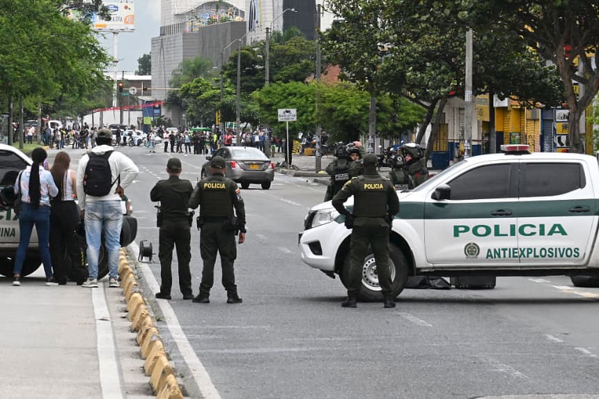 Fiscalía de Colombia acusa de homicidio a dos disidentes de las FARC por atentado a base área en Cali