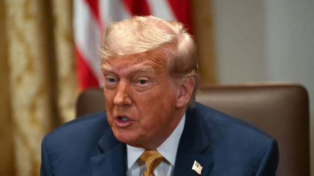 Trump: Aranceles sobre las importaciones de productos farmacéuticos podrían aumentar hasta el 200%
