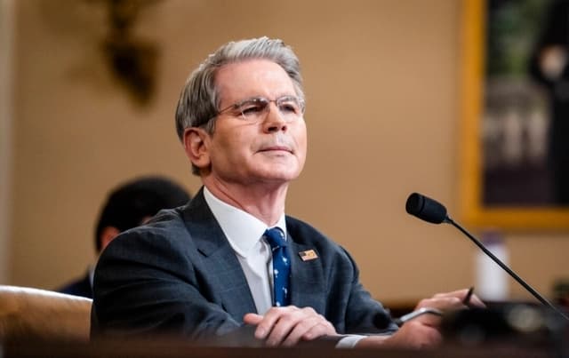 EE. UU. recaudará más de USD 300,000 millones en ingresos por aranceles este año, según el Tesoro