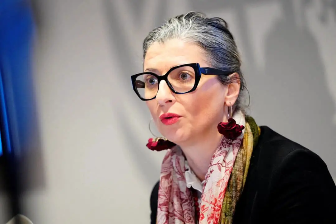 La relatora especial de la ONU para los territorios palestinos ocupados, Francesca Albanese, ofrece una rueda de prensa en la Ciudad de las Naciones Unidas en Copenhague, Dinamarca, el 5 de febrero de 2025. (Ritzau Scanpix/Ida Marie Odgaard vía Reuters/Foto de archivo)