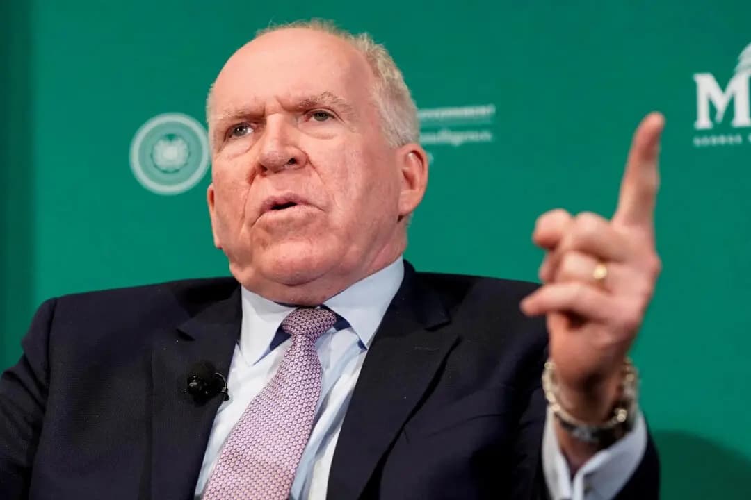El exdirector de la CIA John Brennan habla durante un foro sobre seguridad electoral titulado "Visión 2020: Inteligencia y las elecciones presidenciales de EE. UU." en el Club Nacional de Prensa de Washington el 30 de octubre de 2019. (Joshua Roberts/Reuters)