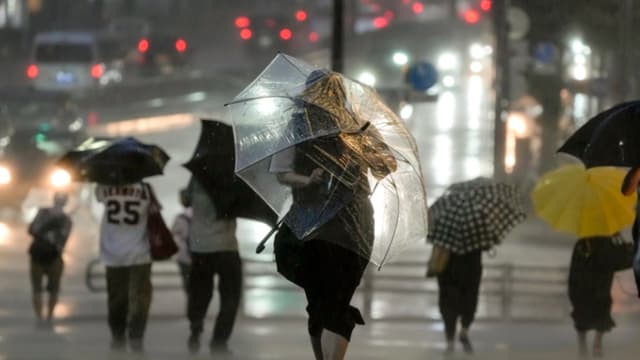 Suspenden un tramo de tren bala en Japón por lluvias torrenciales