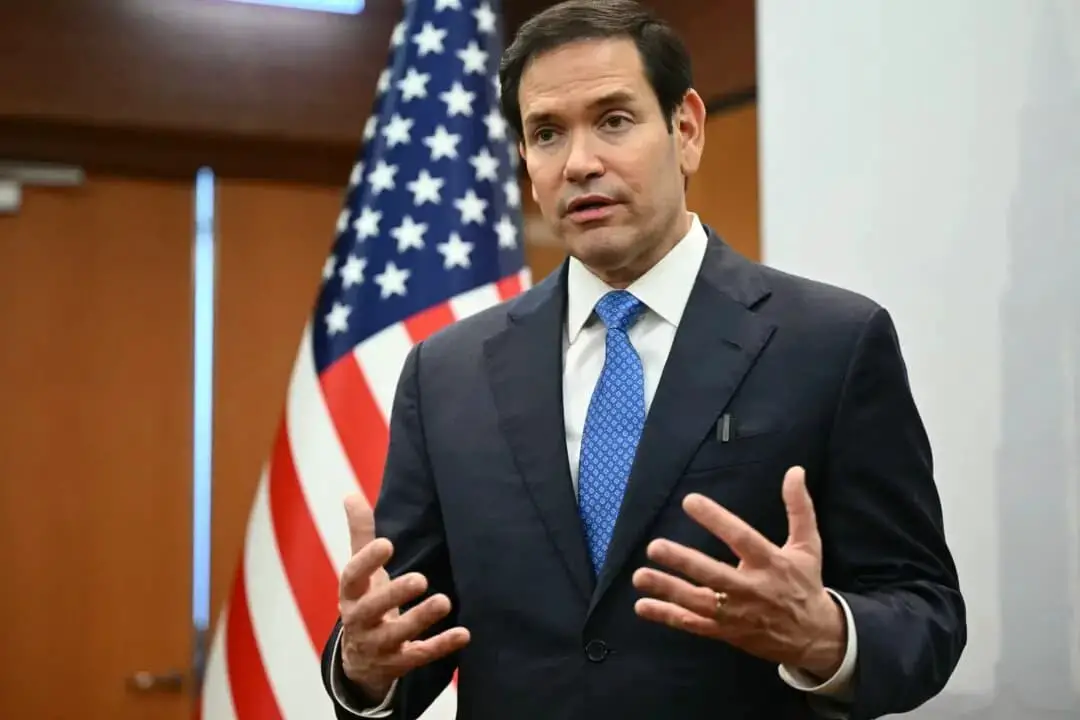 El secretario de Estado de EE. UU., Marco Rubio, ofrece una rueda de prensa durante la reunión de ministros de Asuntos Exteriores de la ASEAN en el Centro de Convenciones de Kuala Lumpur el 11 de julio de 2025. (Mandel Ngan /POOL/AFP a través de Getty Images)
