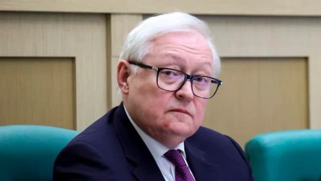 El viceministro de Asuntos Exteriores ruso, Serguéi Riabkov, en Moscú el 12 de abril de 2023. (Asamblea Federal de la Federación de Rusia a través de AP).