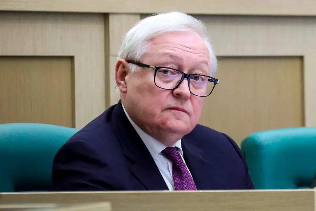El viceministro de Asuntos Exteriores ruso, Serguéi Riabkov, en Moscú el 12 de abril de 2023. (Asamblea Federal de la Federación de Rusia a través de AP).