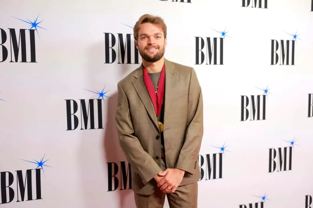 Conner Smith asiste a los premios BMI Country Awards 2024 en BMI el 19 de noviembre de 2024 en Nashville, Tennessee. (Jason Kempin / Getty Images para BMI)