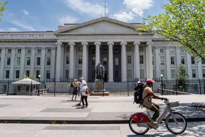 El Departamento del Tesoro de EE. UU. en Washington, el 30 de junio de 2025. Madalina Kilroy/The Epoch Times