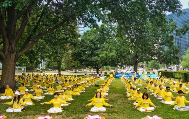 «Recordamos aquellas vidas que se perdieron»: Cientos reclaman el fin de la persecución contra Falun Gong