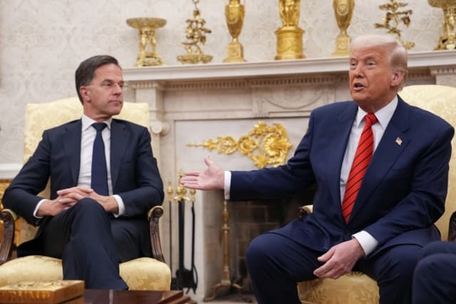 Trump amenaza a Rusia con aranceles severos si no hay acuerdo con Ucrania en 50 días