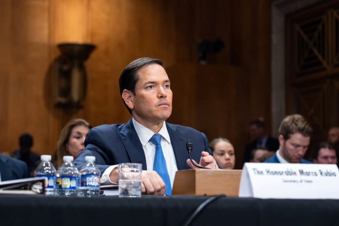 El secretario de Estado Marco Rubio testifica ante el Comité de Relaciones Exteriores del Senado en el Capitolio, en Washington, el 20 de mayo de 2025. (Madalina Vasiliu/The Epoch Times)
