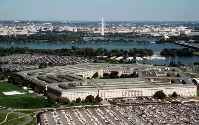 El Pentágono adjudica contratos a cuatro desarrolladores de inteligencia artificial