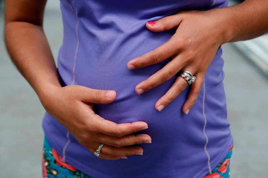 El vientre de embarazo se ve en una imagend e archivo. (Ulises Ruiz/AFP vía Getty Images)