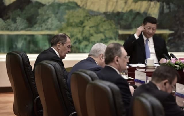 Beijing promete más apoyo a Rusia tras advertencia arancelaria de Trump