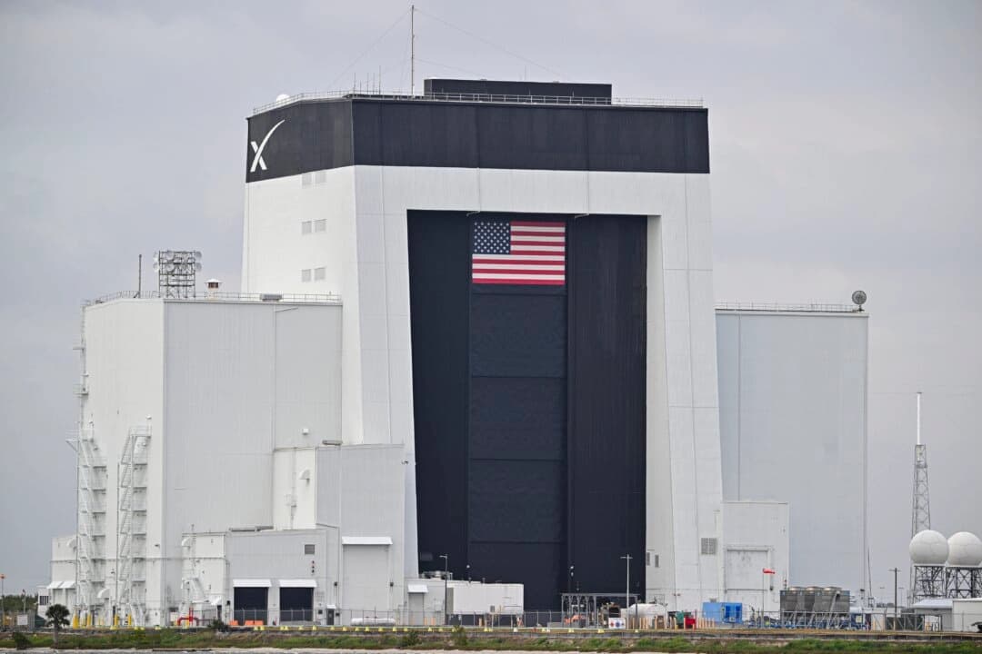 SpaceX lanza 24 satélites de Amazon para una misión global de banda ancha