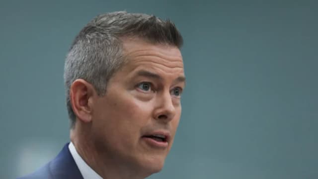 Estados Unidos impone nuevas restricciones a vuelos desde México en medio de disputa sobre aviación