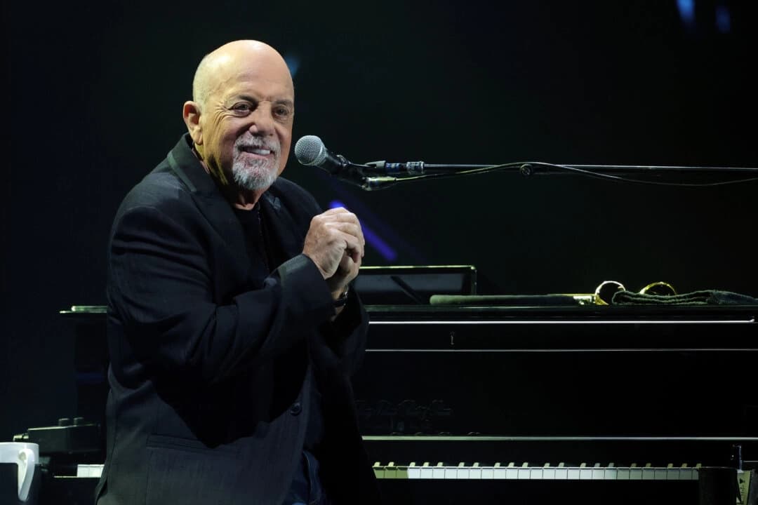 Billy Joel se presenta en el Allegiant Stadium de Las Vegas el 9 de noviembre de 2024. (Ethan Miller/Getty Images)
