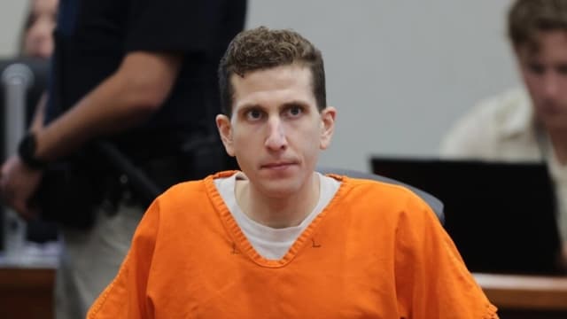 Bryan Kohberger aparece en el juzgado del condado de Ada para la vista de sentencia en Boise, Idaho, el 23 de julio de 2025. (Kyle Green/Pool/Getty Images)
