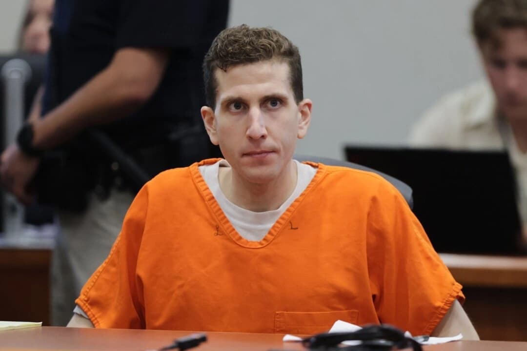 Bryan Kohberger aparece en el juzgado del condado de Ada para la vista de sentencia en Boise, Idaho, el 23 de julio de 2025. (Kyle Green/Pool/Getty Images)
