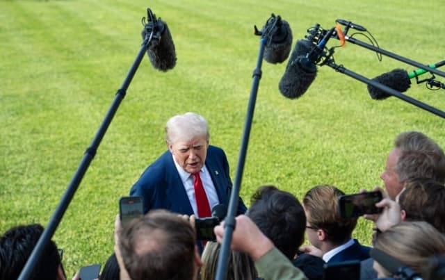 Probabilidad de acuerdo EE. UU. y la UE son del 50% antes de fecha límite para aranceles: Trump