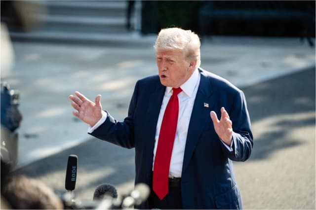 Trump propone devoluciones a contribuyentes estadounidenses con ingresos de aranceles